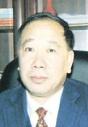 周建华
