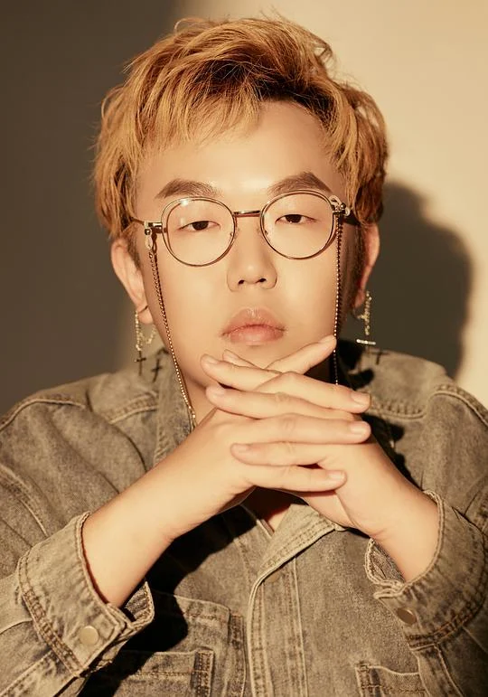 李思奇