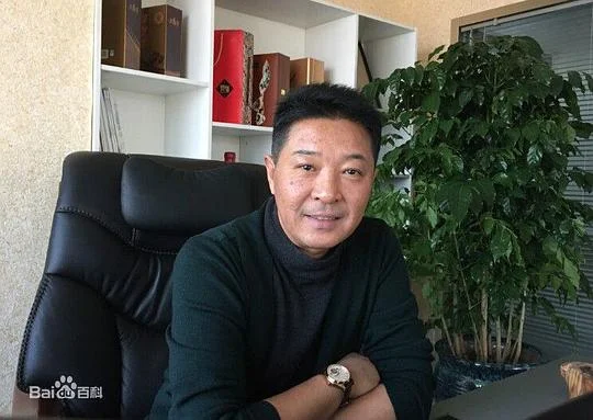 李波