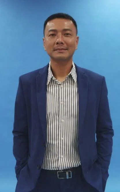 秦伟