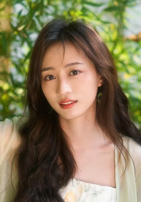 黄婷婷
