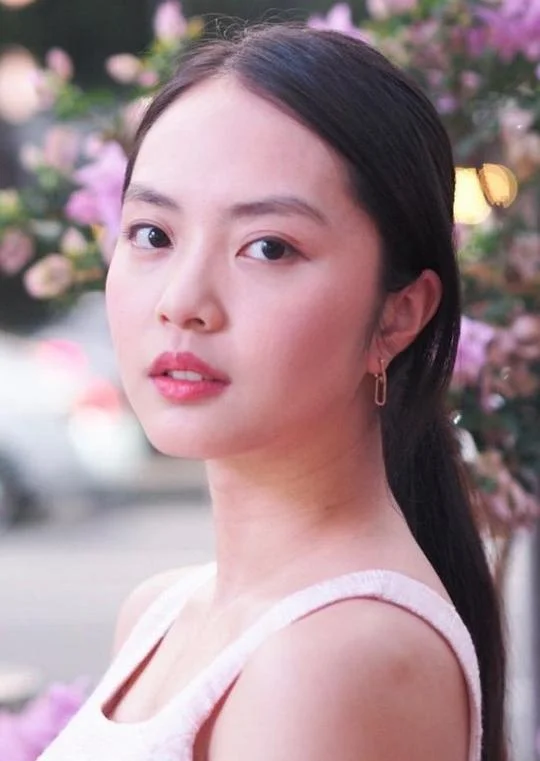 黄暄婷